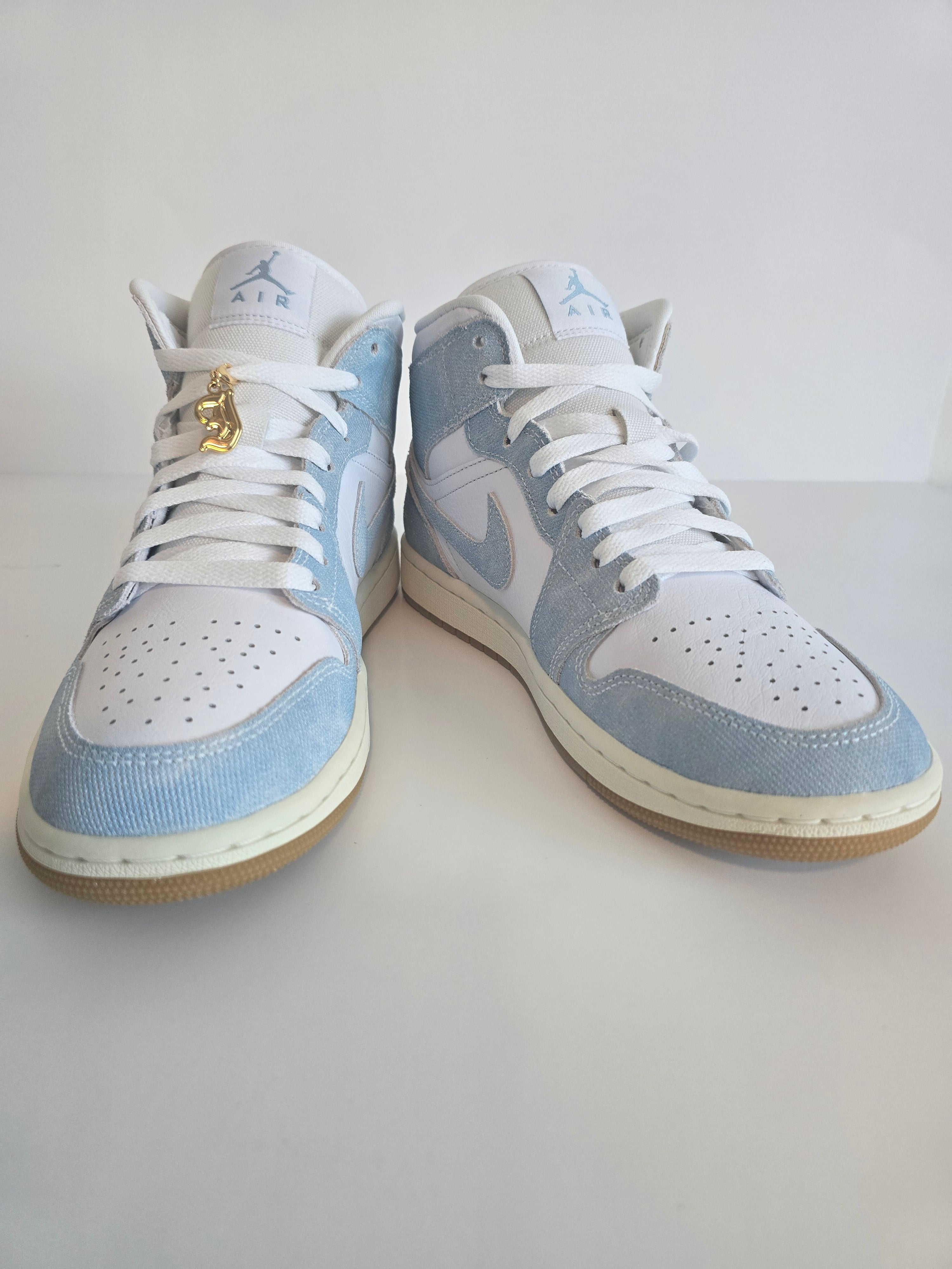 WMNS Air Jordan 1 Mid SE White Blue Sail (Size 8.5W) New w/ Box