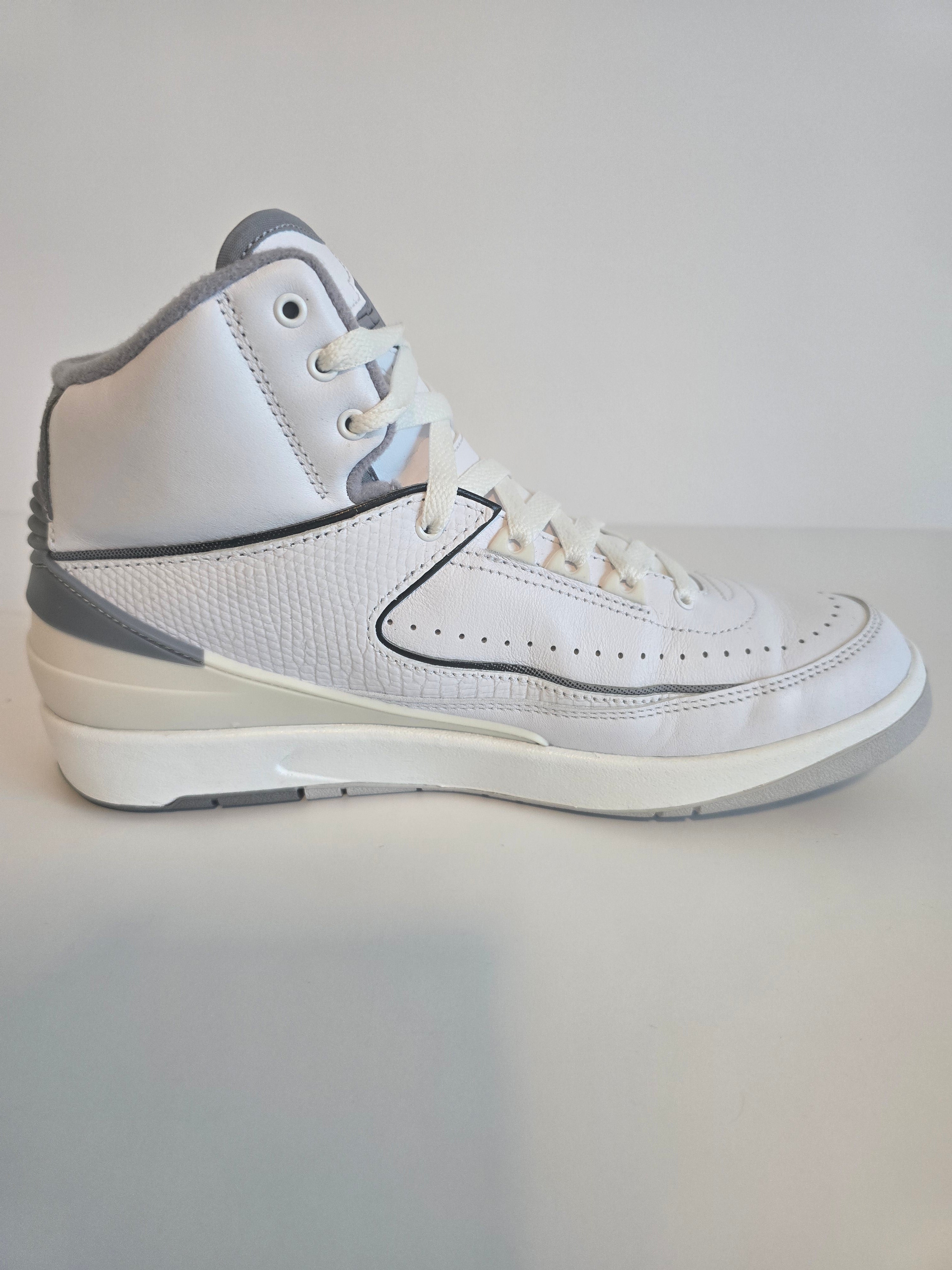 Air Jordan 2 Retro White Cement Grey (Men’s Size 8) New w/ Box