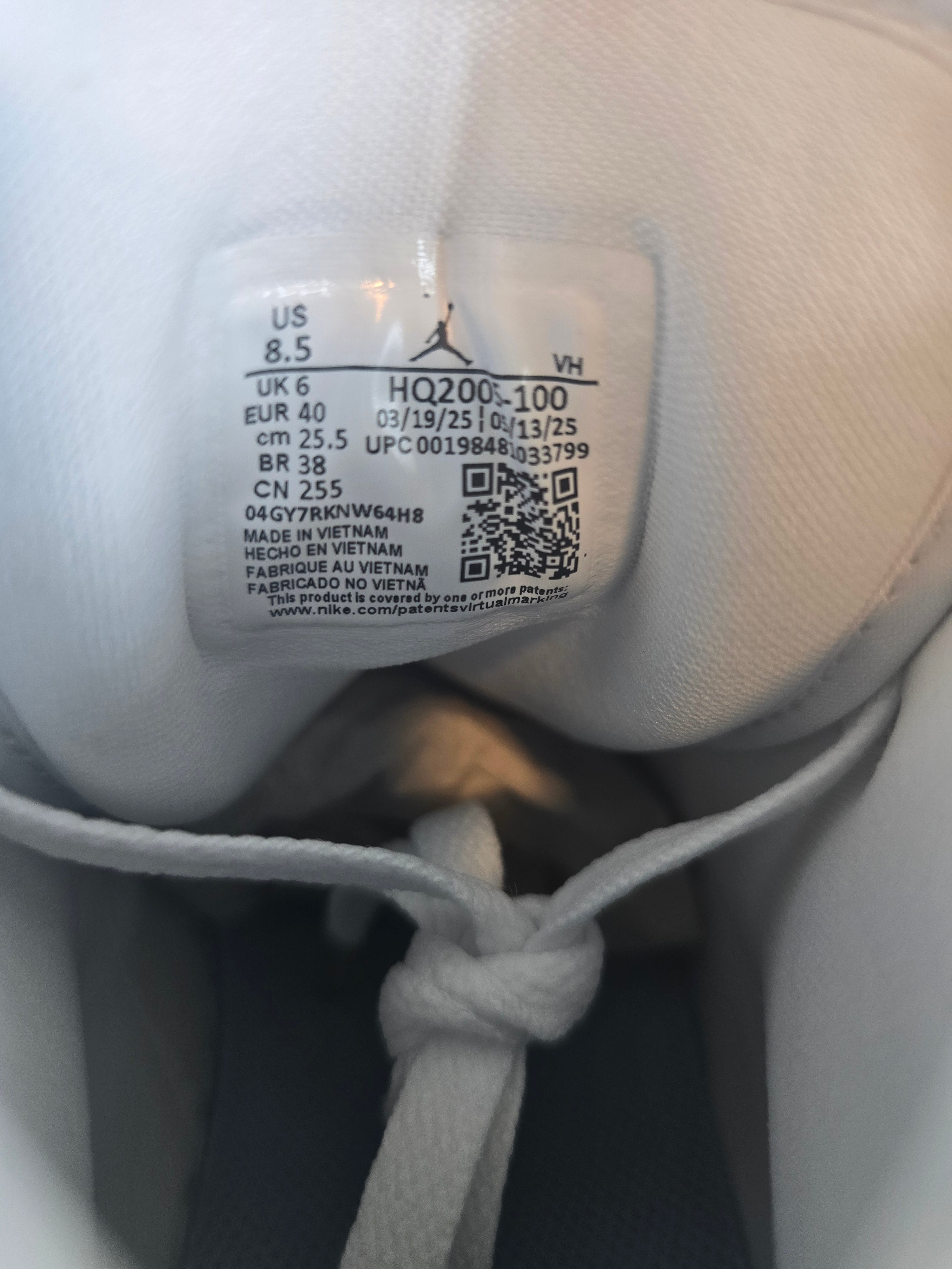 WMNS Air Jordan 1 Mid SE White Blue Sail (Size 8.5W) New w/ Box